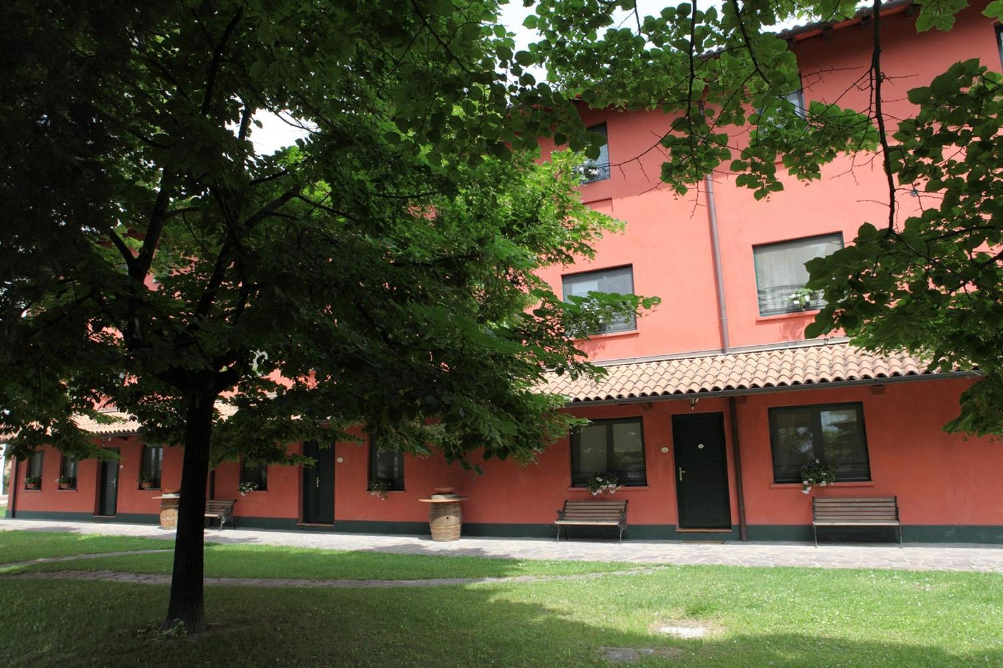 Agriturismo Isola Augusta Palazzolo dello Stella Ngoại thất bức ảnh