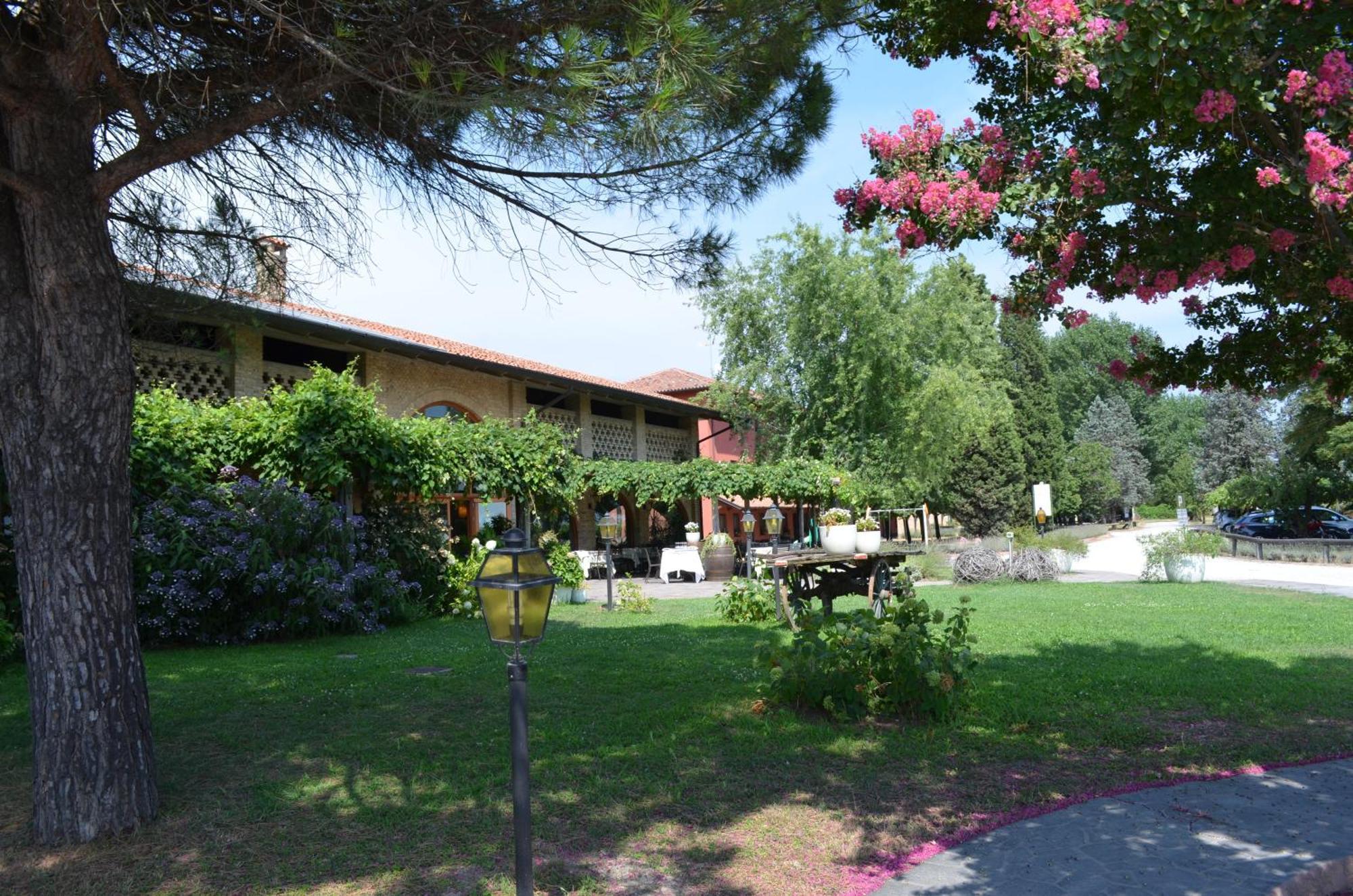 Agriturismo Isola Augusta Palazzolo dello Stella Ngoại thất bức ảnh