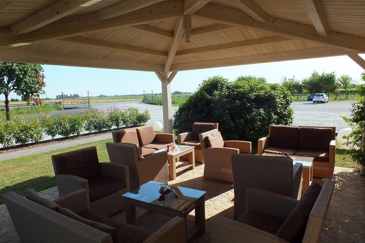 Agriturismo Isola Augusta Palazzolo dello Stella Ngoại thất bức ảnh